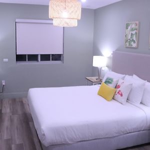 Standard Zimmer mit Kingsize-Bett